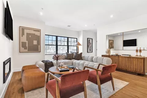 20 Audubon Way #203, Canton, MA 02021