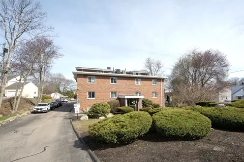 211 West St #4B, Quincy, MA 02169