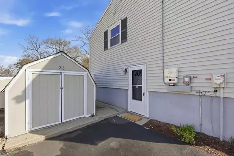 28 Drumlin Rd, Springfield, MA 01108 photo 34