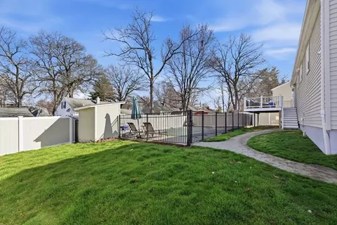 28 Drumlin Rd, Springfield, MA 01108 photo 6