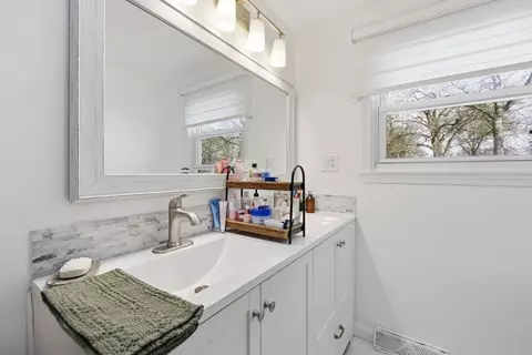 28 Drumlin Rd, Springfield, MA 01108 photo 15