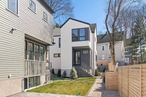 10 Thingvalla Ave #10, Cambridge, MA 02138