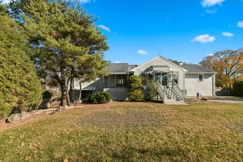 72 Stivaletta Dr, Dedham, MA 02026 photo 9