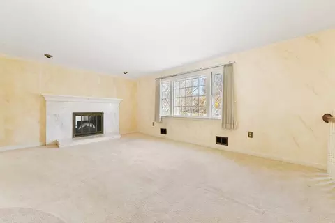 72 Stivaletta Dr, Dedham, MA 02026 photo 11