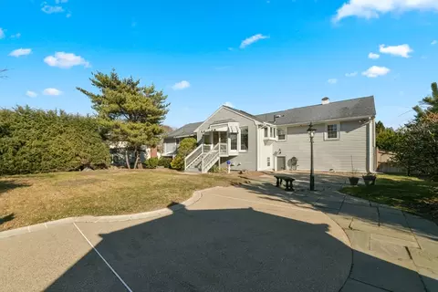 72 Stivaletta Dr, Dedham, MA 02026 photo 5