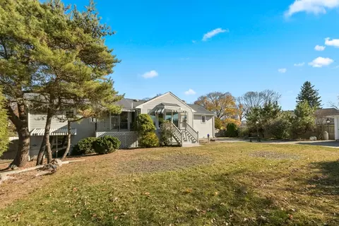 72 Stivaletta Dr, Dedham, MA 02026 photo 8