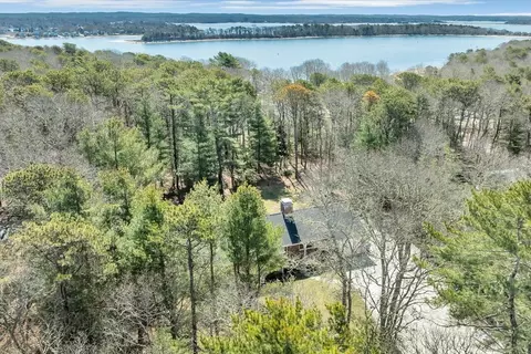 265 Wings Neck Rd, Pocasset, MA 02559