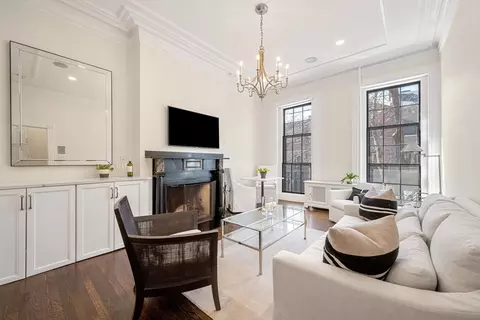 121 Charles St #4, Boston, MA 02114