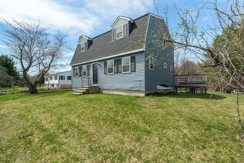 41 Hill St, Leominster, MA 01453