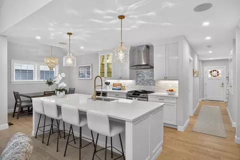 42 Cobblestone Cir, Mashpee, MA 02649 photo 9