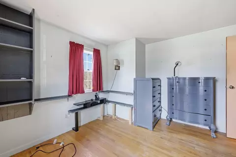 Bedroom - 135 Pine Acre Rd, Springfield, MA 01129 photo 6 of 6