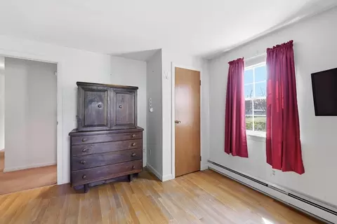 Bedroom - 135 Pine Acre Rd, Springfield, MA 01129 photo 5 of 6