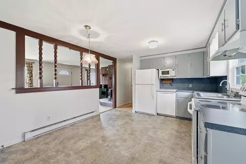 Kitchen - 135 Pine Acre Rd, Springfield, MA 01129 photo 4 of 4
