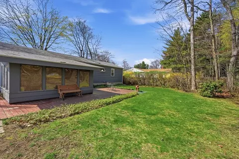 Exterior - 135 Pine Acre Rd, Springfield, MA 01129 photo 10 of 12