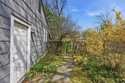 Exterior - 135 Pine Acre Rd, Springfield, MA 01129 photo 11 of 12