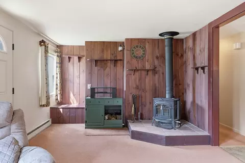 Living - 135 Pine Acre Rd, Springfield, MA 01129 photo 5 of 5