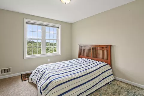 28 Bittersweet Blvd, Worcester, MA 01607 photo 17