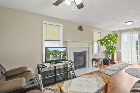 28 Bittersweet Blvd, Worcester, MA 01607 photo 9