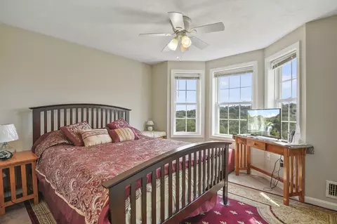 28 Bittersweet Blvd, Worcester, MA 01607 photo 14