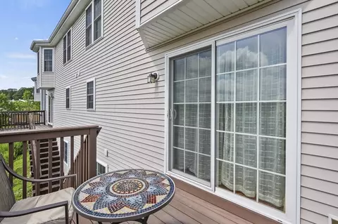 28 Bittersweet Blvd, Worcester, MA 01607 photo 23