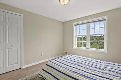 28 Bittersweet Blvd, Worcester, MA 01607 photo 18
