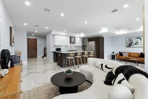 32 Pearl St #5, Boston, MA 02125