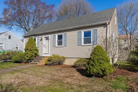 Exterior - 35 Macarthur Rd, Beverly, MA 01915 photo 2 of 5