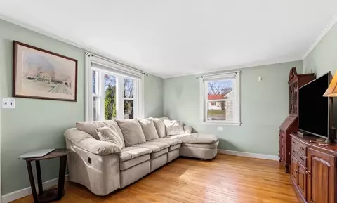 Living - 35 Macarthur Rd, Beverly, MA 01915 photo 2 of 2