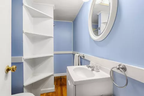 Bath - 35 Macarthur Rd, Beverly, MA 01915 photo 2 of 2