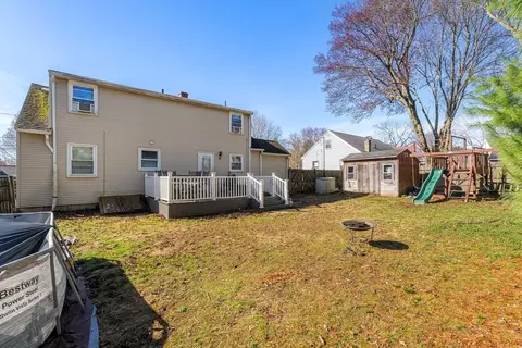 Exterior - 35 Macarthur Rd, Beverly, MA 01915 photo 4 of 5