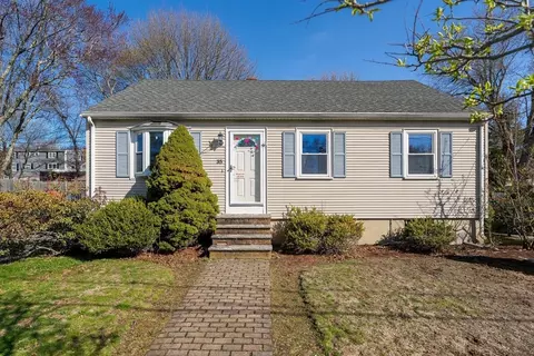 Exterior - 35 Macarthur Rd, Beverly, MA 01915 photo 5 of 5