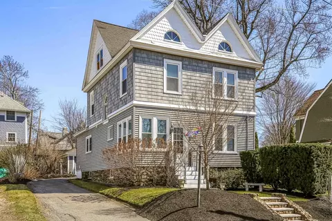 1 Ashmore Rd, Worcester, MA 01602