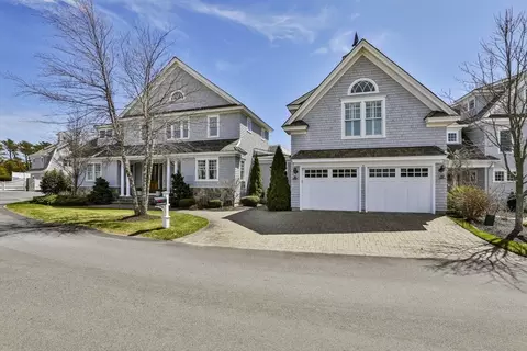 Other - 5 Coastline Dr, Mashpee, MA 02649 photo 1 of 7