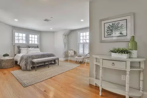 Other - 5 Coastline Dr, Mashpee, MA 02649 photo 3 of 7