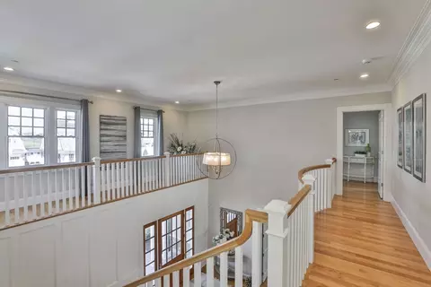 Entry Way - 5 Coastline Dr, Mashpee, MA 02649 photo 5 of 5