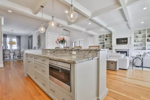 Kitchen - 5 Coastline Dr, Mashpee, MA 02649 photo 6 of 6