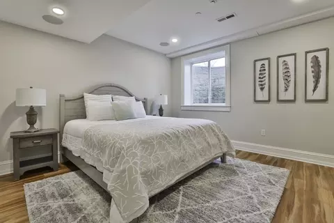 Bedroom - 5 Coastline Dr, Mashpee, MA 02649 photo 6 of 9