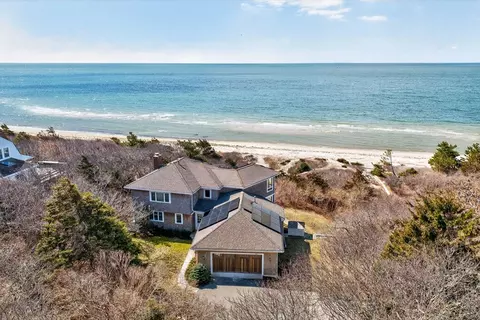 142 Greely Ave, Marstons Mills, MA 02648