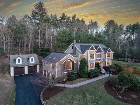 1 Carter Ln, Andover, MA 01810