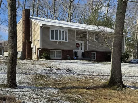 Exterior - 149 Thurber Ave, Attleboro, MA 02703 photo 3 of 6