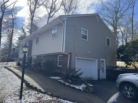 Exterior - 149 Thurber Ave, Attleboro, MA 02703 photo 4 of 6