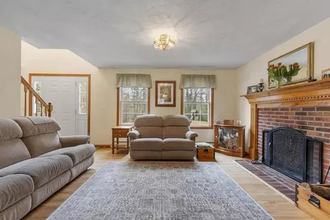 75 Nash Rd, Ashby, MA 01431 photo 8