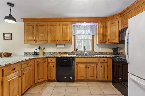 75 Nash Rd, Ashby, MA 01431 photo 11