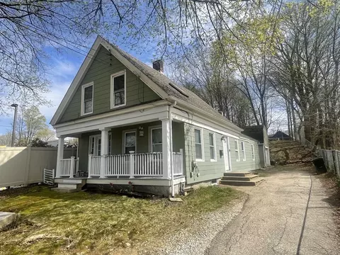 Exterior - 42 E Main St, Webster, MA 01570 photo 4 of 8