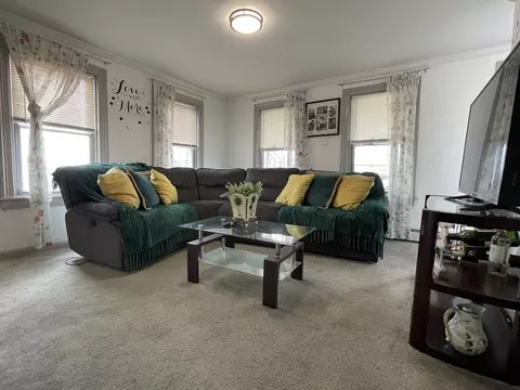Living - 42 E Main St, Webster, MA 01570 photo 2 of 7