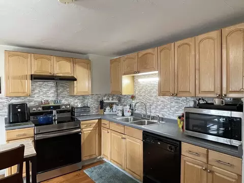 Kitchen - 42 E Main St, Webster, MA 01570 photo 6 of 7