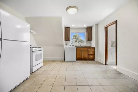17 Upland Rd, Everett, MA 02149 photo 30