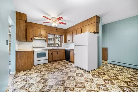 17 Upland Rd, Everett, MA 02149 photo 2