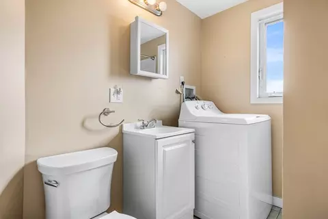17 Upland Rd, Everett, MA 02149 photo 24