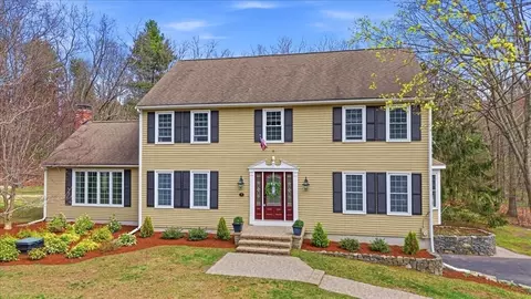 7 Bogastow Cir, Millis, MA 02054